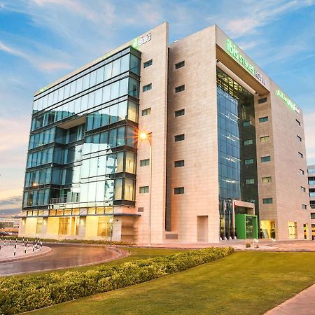 Ibis Styles Dubai Jumeira Exterior foto