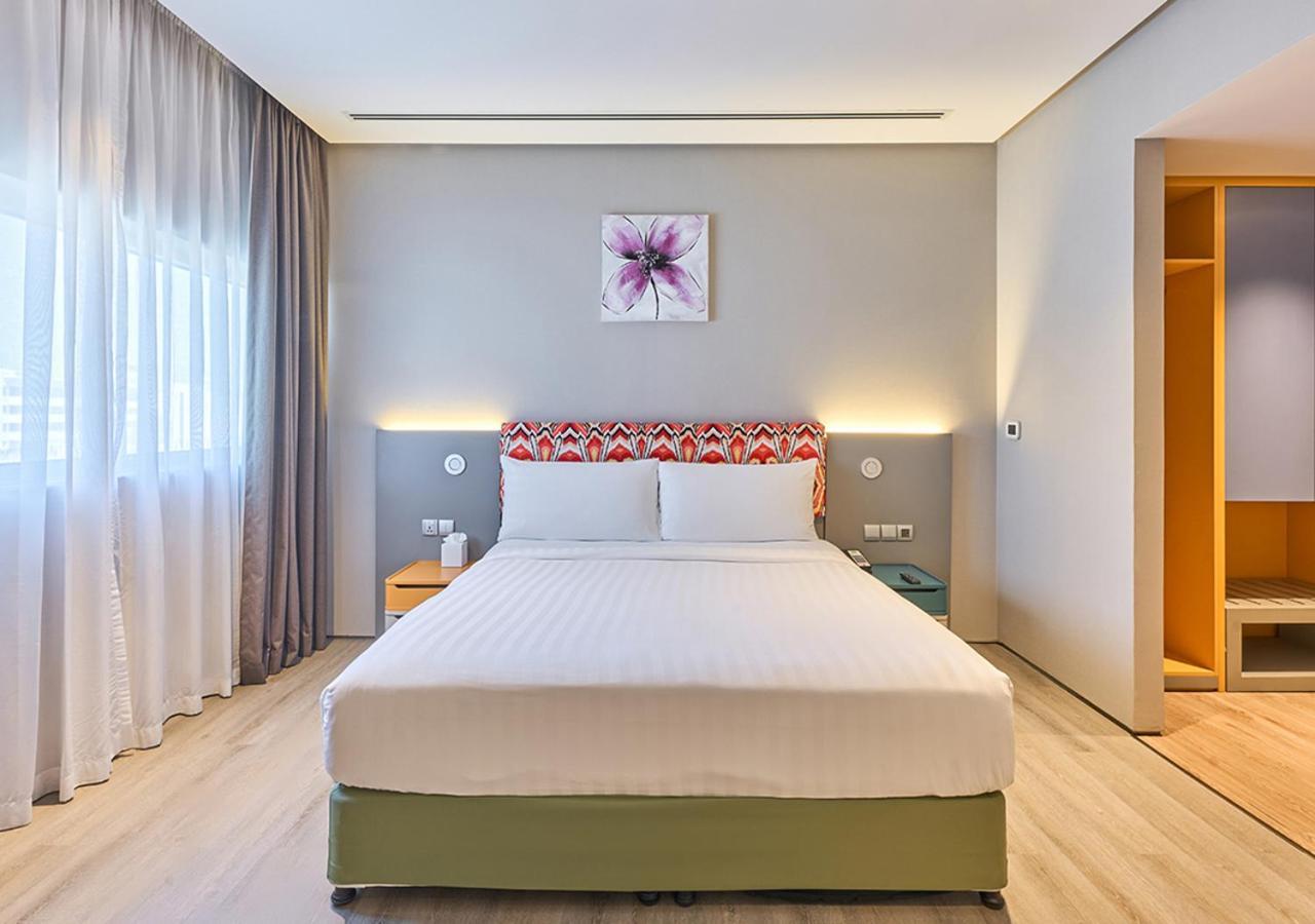 Ibis Styles Dubai Jumeira Exterior foto